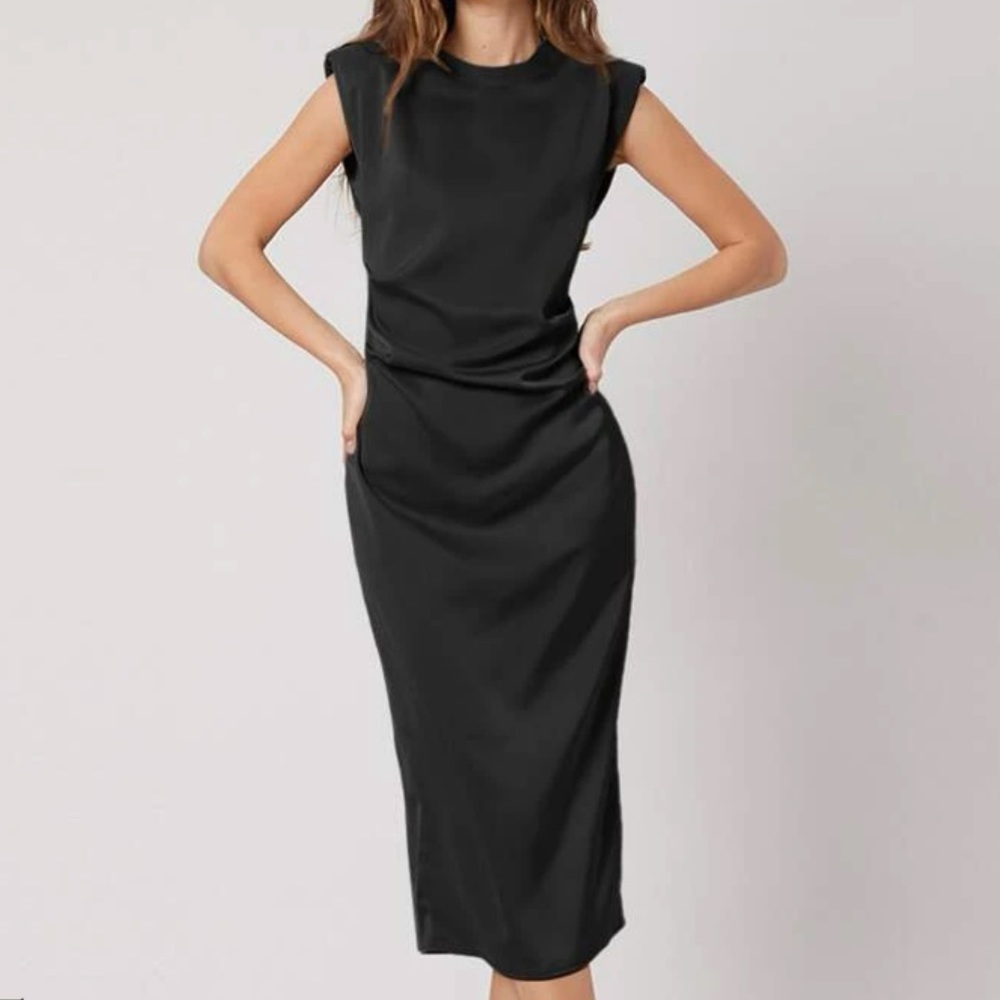 MOFT PREMIUM FITTED SHOULDER PAD DRESS